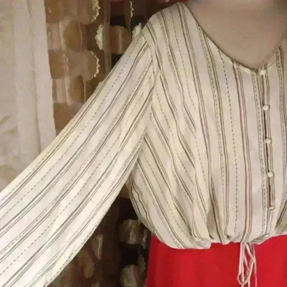 5/$25 ANA XXL CROP TIE TOP. Neutral TONE. - Picture 6 of 12